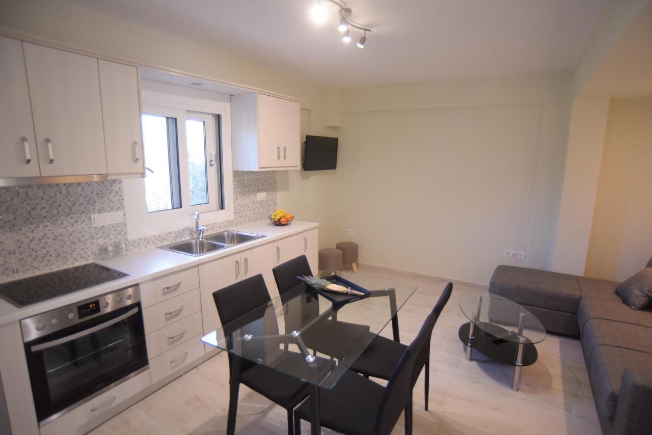 Mistral Apartments Kariotai ภายนอก รูปภาพ